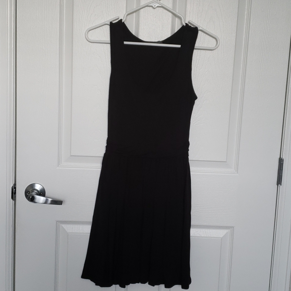 🦚EUC Classic Little Black Dress